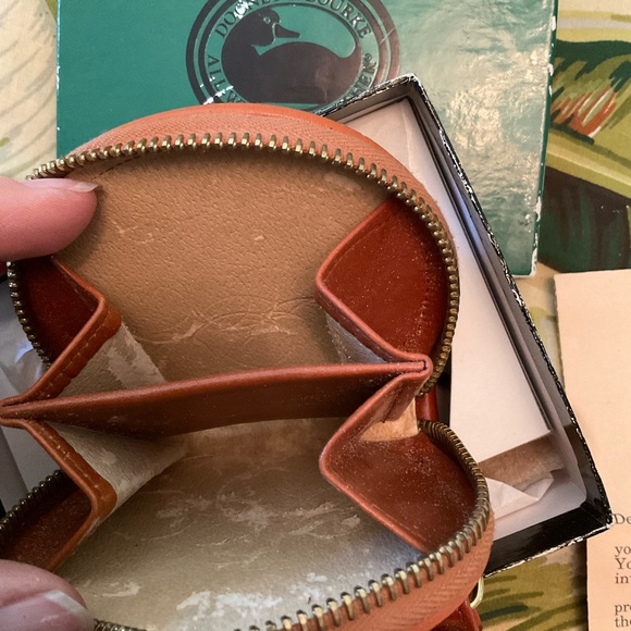 Vintage Dooney & Bourke Coin Purse in Box - Picture 7 of 7